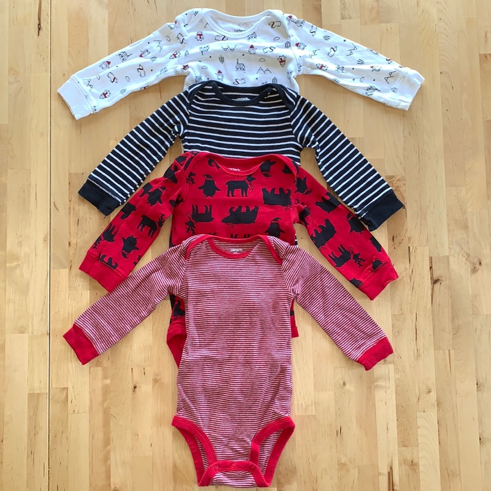Bundle of 4 Carter’s longsleeve bodysuits - 12M